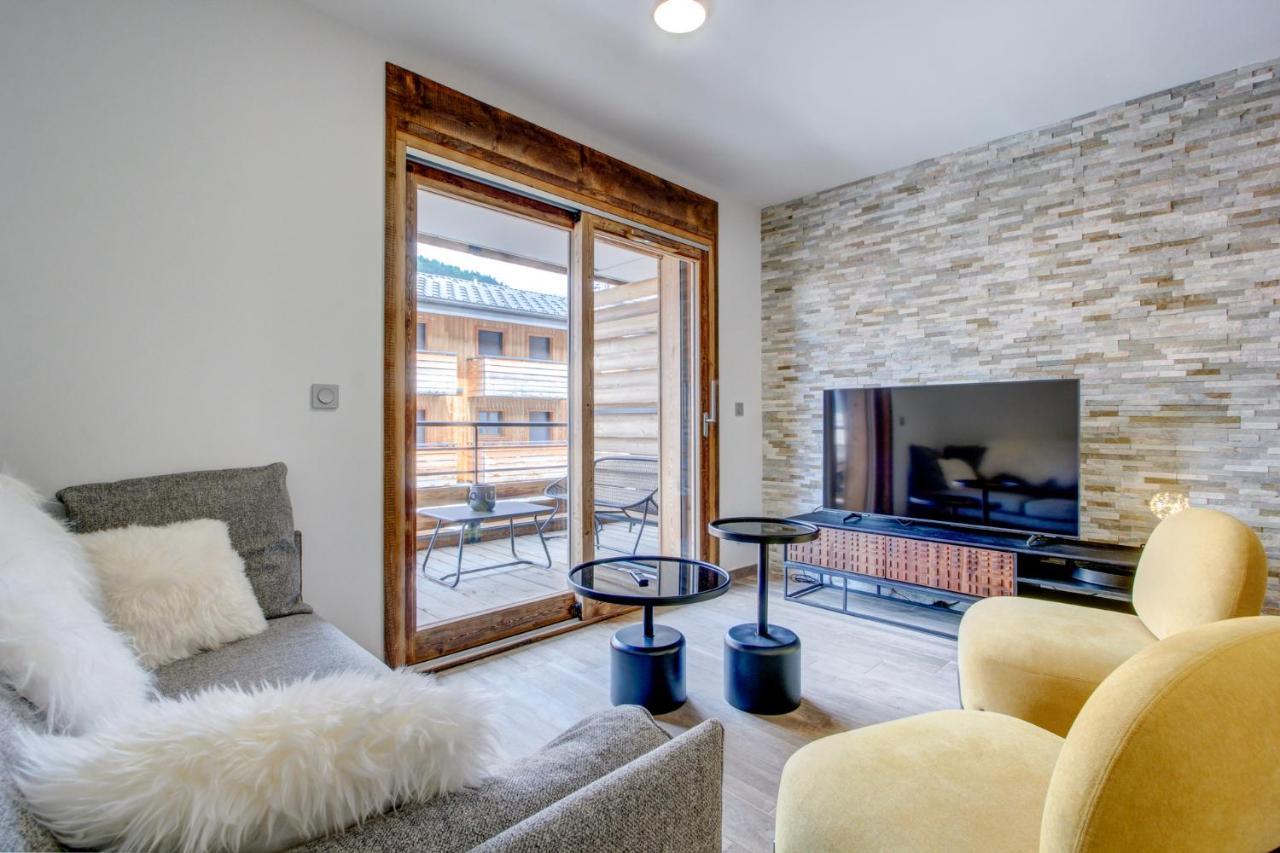 Carlina 203 Apartment Morzine Bagian luar foto